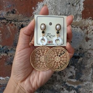 NWT Gold Filigree and Pearl Dangle Earrings